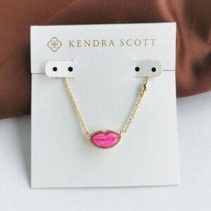 Kendra Scott Lips Gold Hot Pink Mother-of-Pearl Necklace